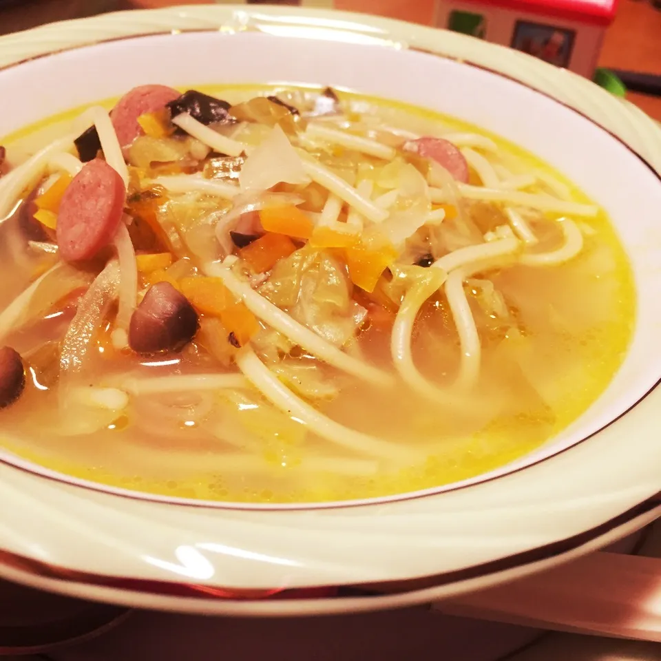 Snapdishの料理写真:野菜たっぷりカサ増しパスタスープ|pimoriさん