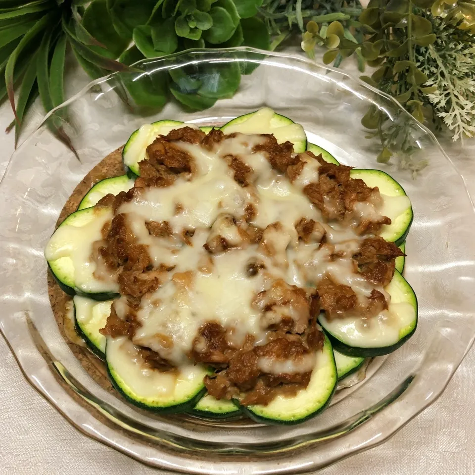 Snapdishの料理写真:🍀ズッキーニのツナ八丁味噌マヨ焼き🍀|henryさん