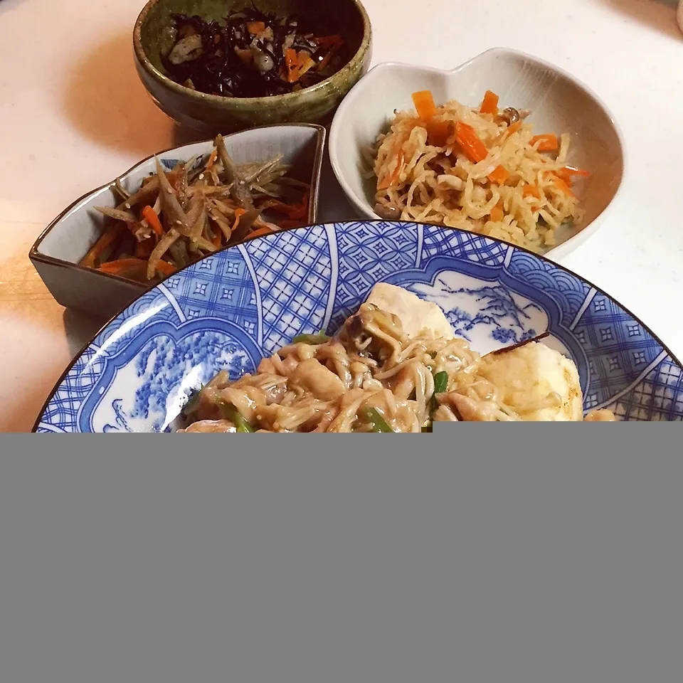 Snapdishの料理写真:揚げ豆腐のきのこのたっぷり餡掛け、ポン酢も掛けて！|pimoriさん