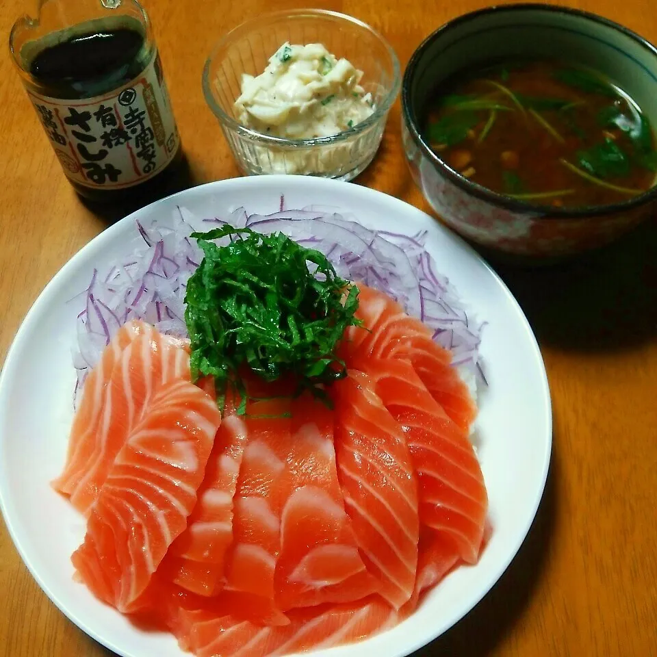 Snapdishの料理写真:コストコ サーモン丼♪|marikuruさん