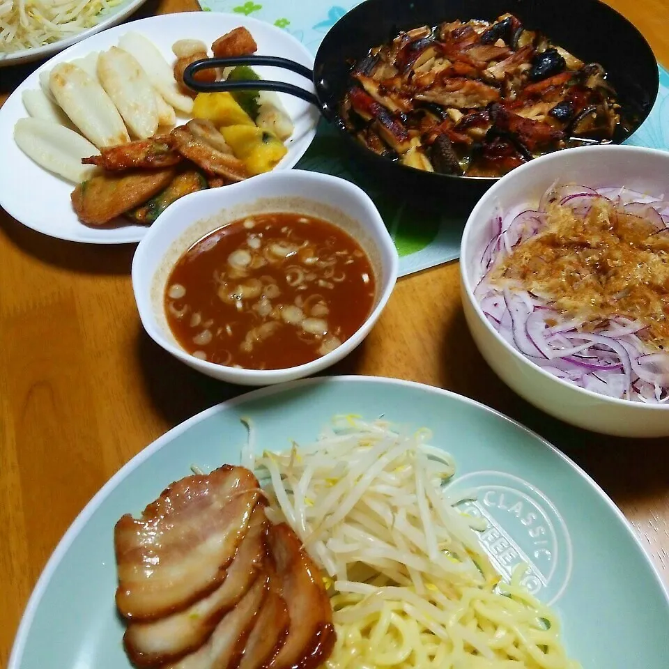 Snapdishの料理写真:つけ麺と色々♪|marikuruさん