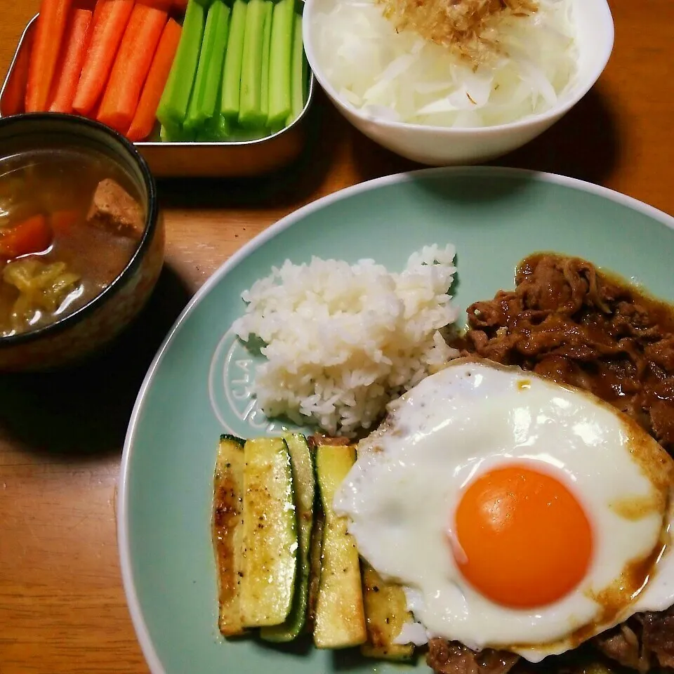 Snapdishの料理写真:焼き肉プレート　お野菜もいっぱい食べよう～！|marikuruさん