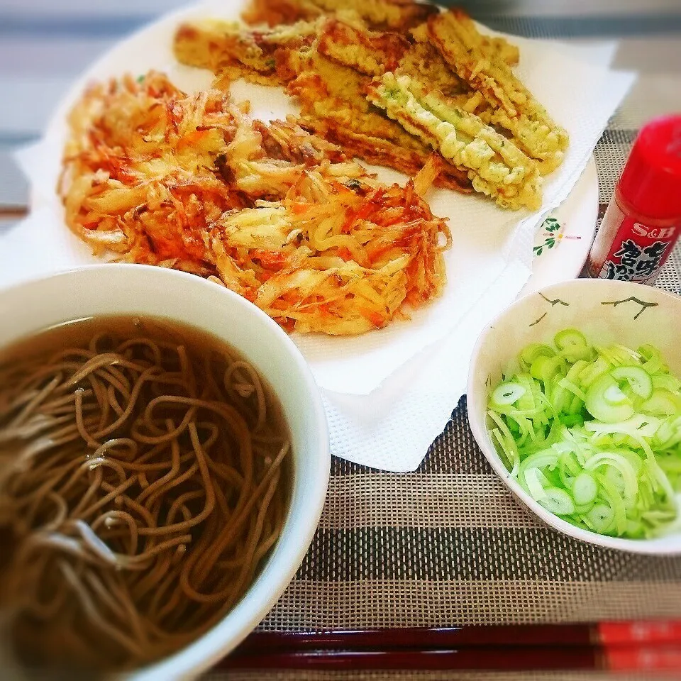 Snapdishの料理写真:おつゆも作って❤かけそば、のち、かきあげそばにぃー！！！|sora🍀さん