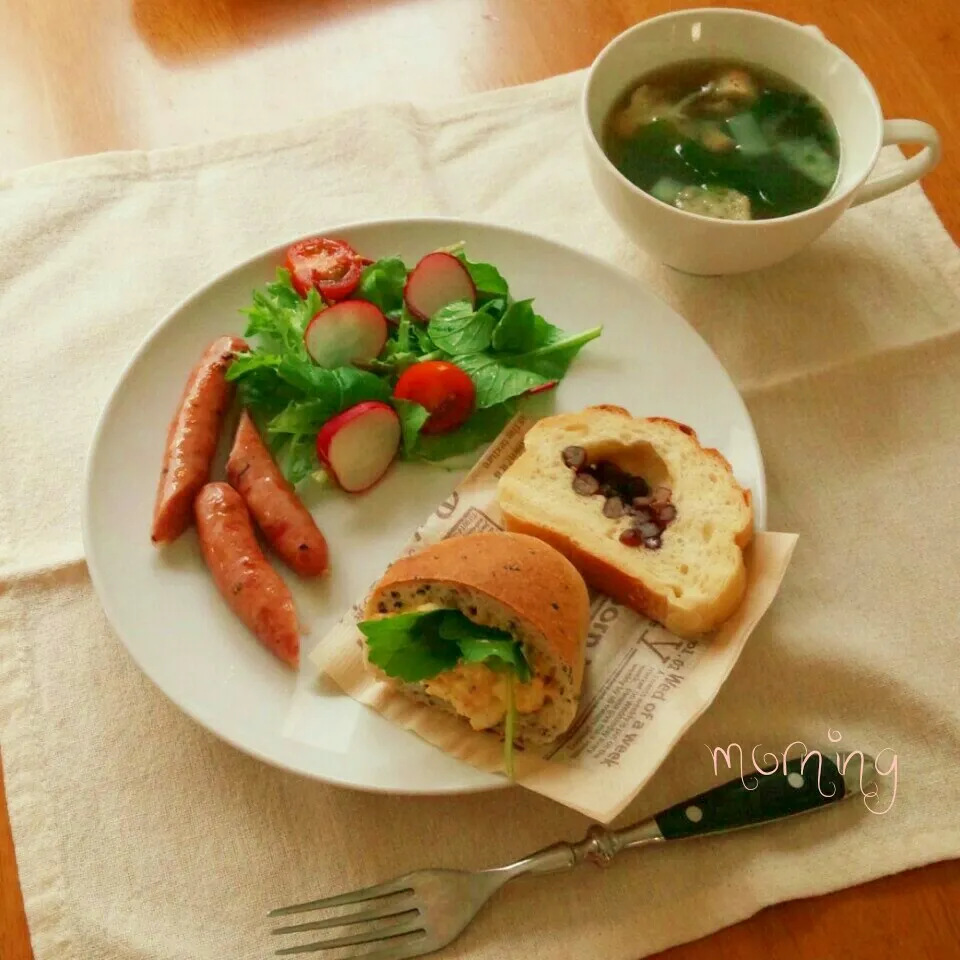 タマゴサンドで朝ごはん|えるえるさん