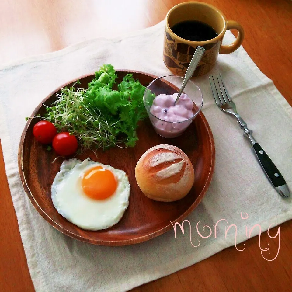 プチミルクハースで朝ごはん|えるえるさん