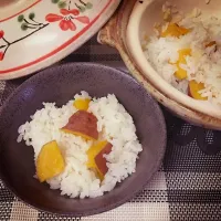 Snapdishの料理写真:土鍋でお芋ご飯♪|ANZ,,さん