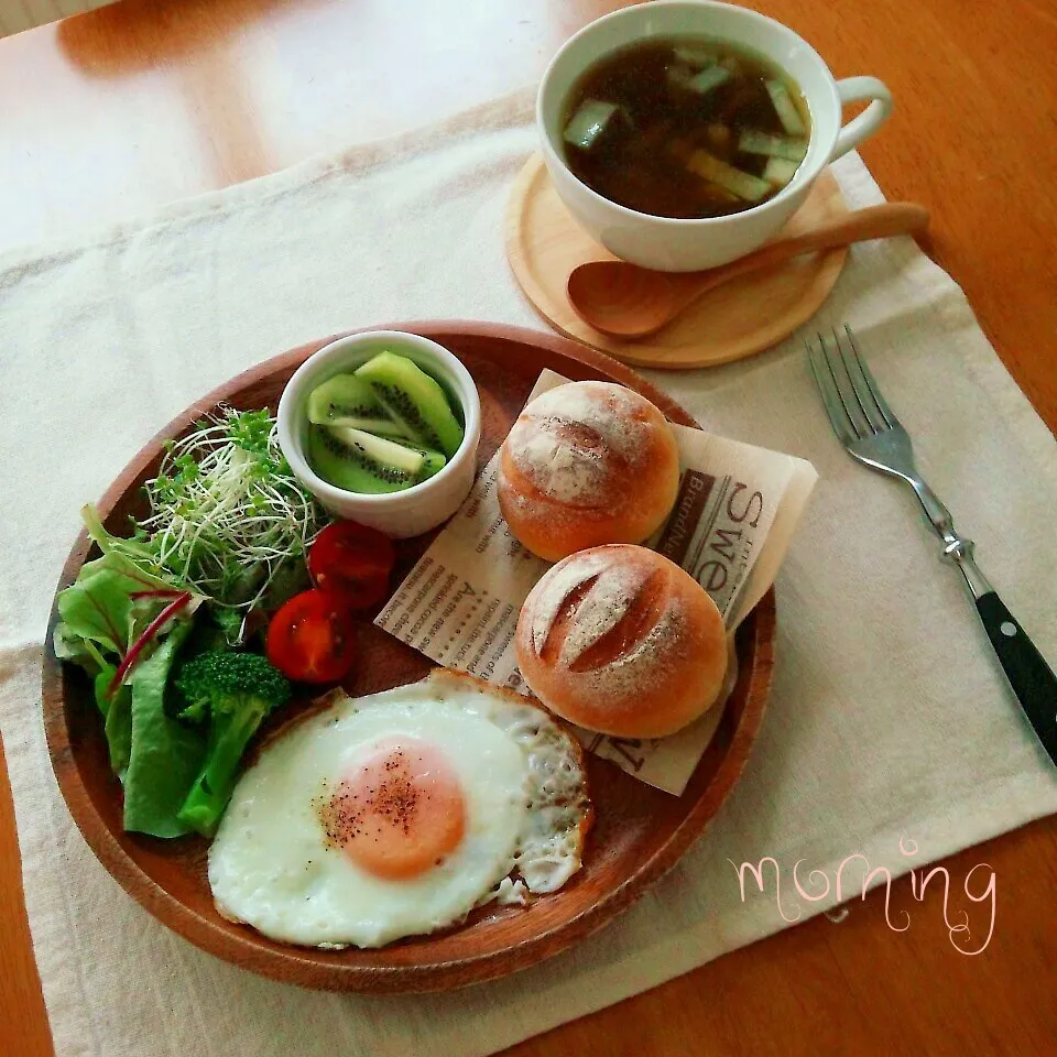 タマゴハースで朝ごはん|えるえるさん