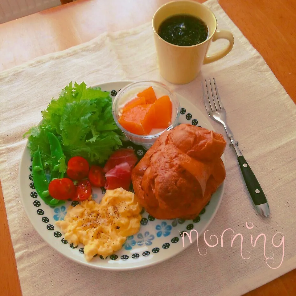 ポップオーバーで朝ごはん|えるえるさん