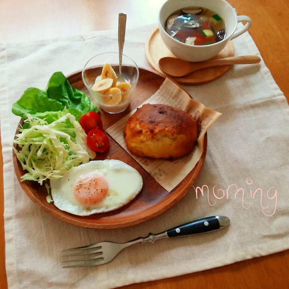 ホットビスケットで朝ごはん|えるえるさん