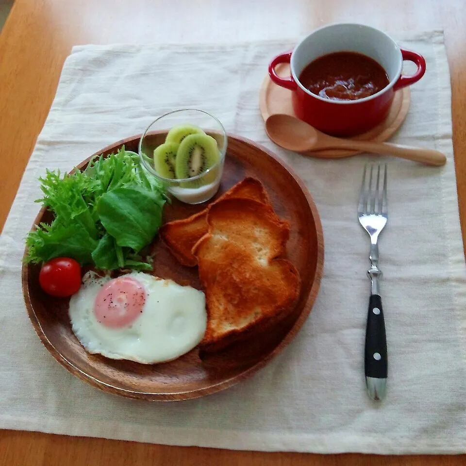 シンプル朝ごはん|えるえるさん