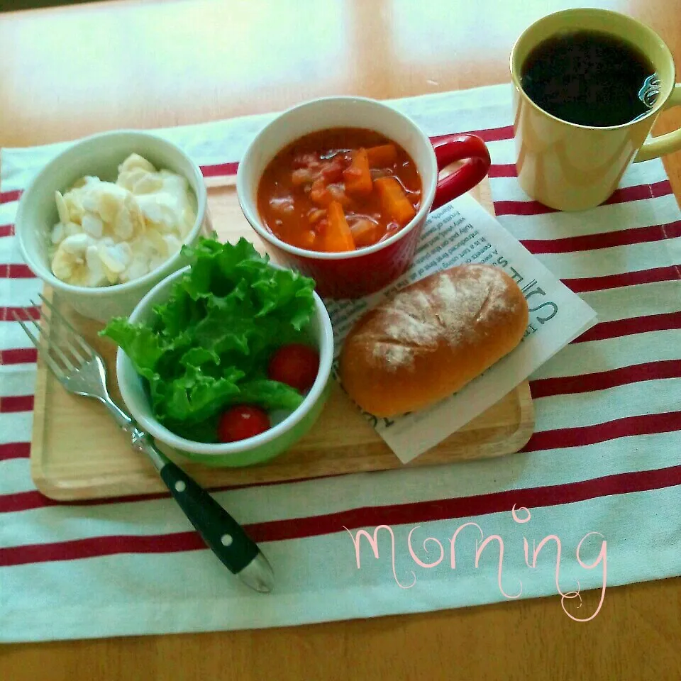 パプリカパンで朝ごはん|えるえるさん