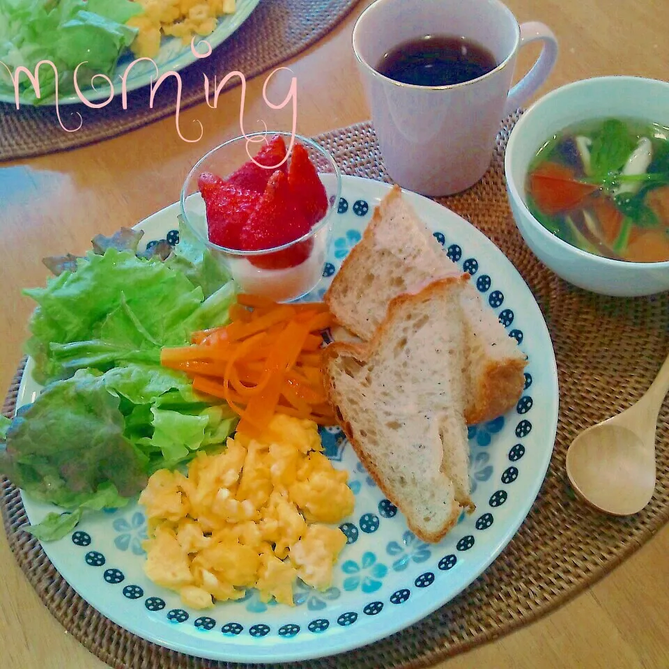 ノンオイル食パンで朝ごはん|えるえるさん