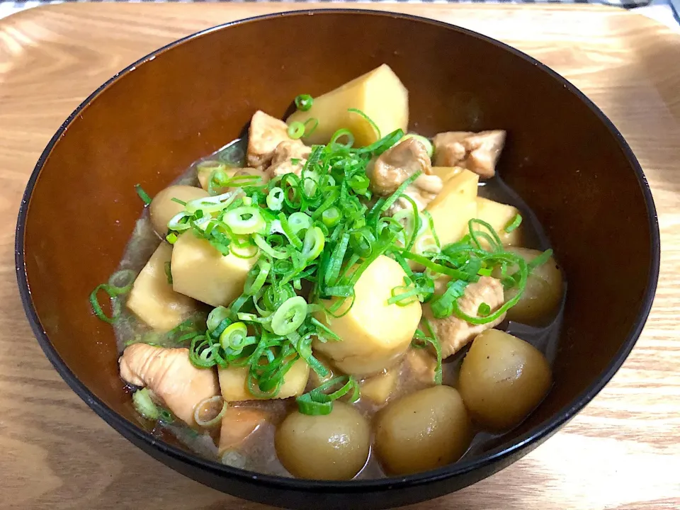 里芋と鶏肉の煮物|まぁたんさん