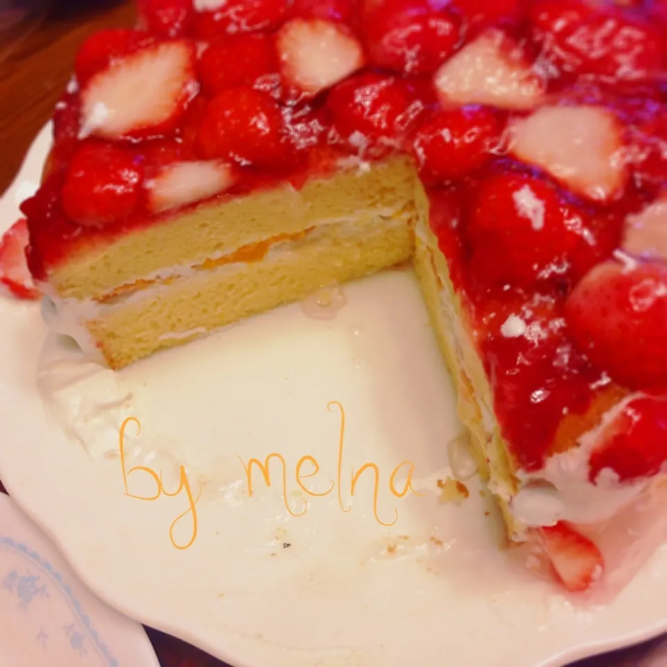 HOMEMADE strawberry cake|meIna ＆ keInaさん