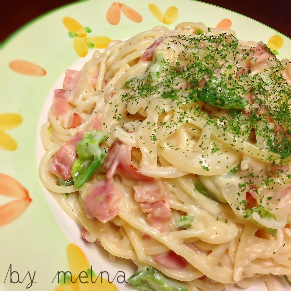 Snapdishの料理写真:Cream pasta|meIna ＆ keInaさん