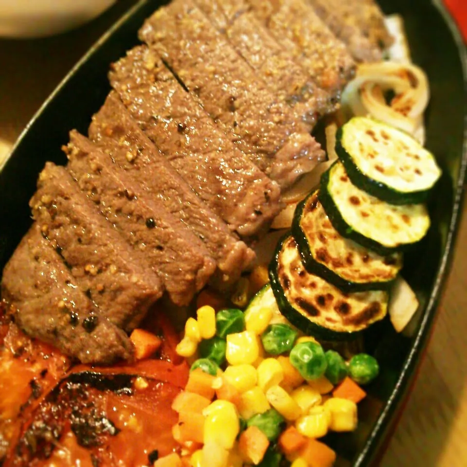 Snapdishの料理写真:不規則お仕事☆ご苦労様☆息子dinner♪|Micoさん