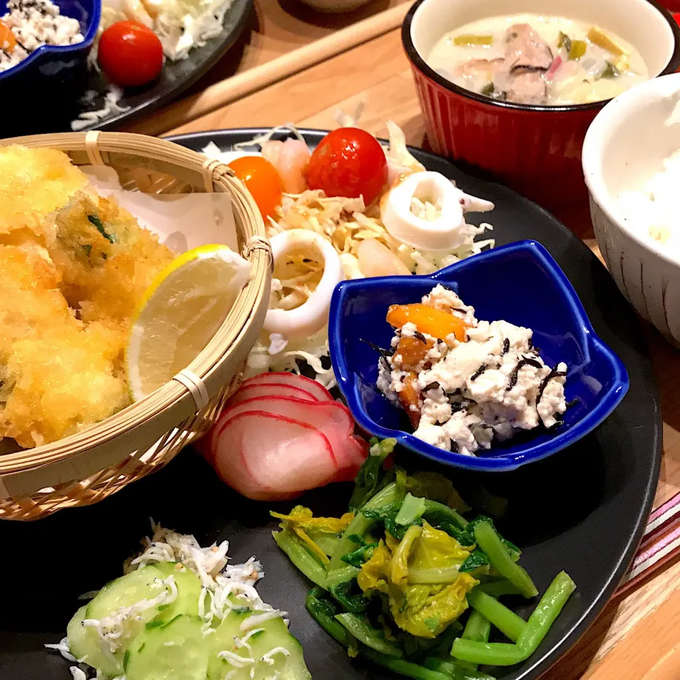 今日の晩御飯は
ささみしそチーズの揚げ焼き
牡蠣のチャウダー|mokoさん