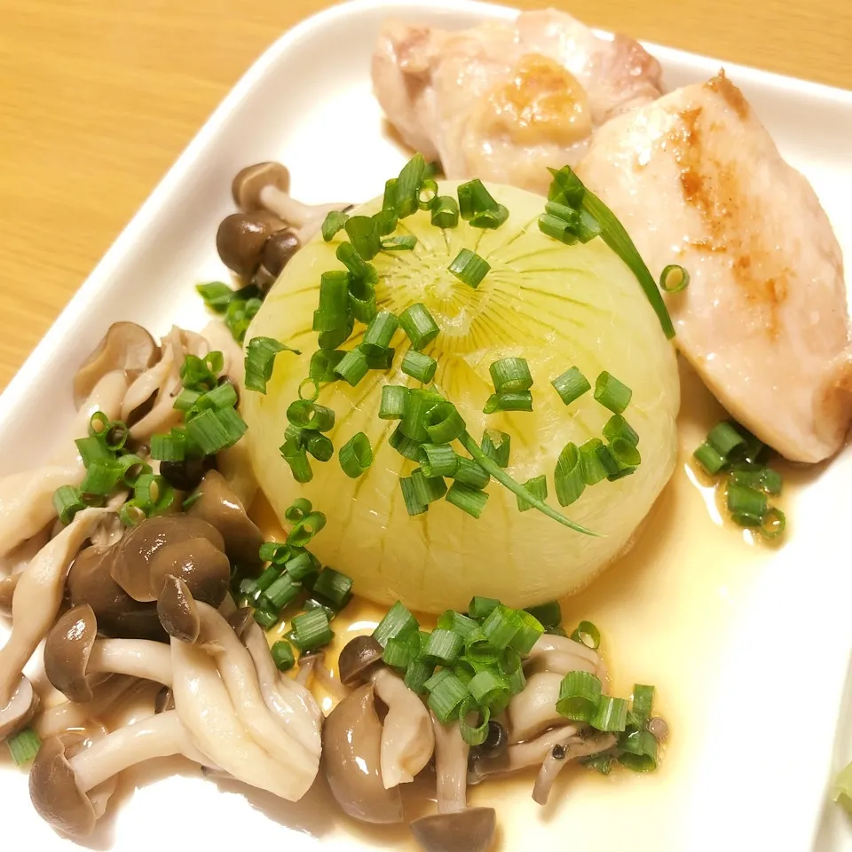 Snapdishの料理写真:レンチン新玉♪|みちさん