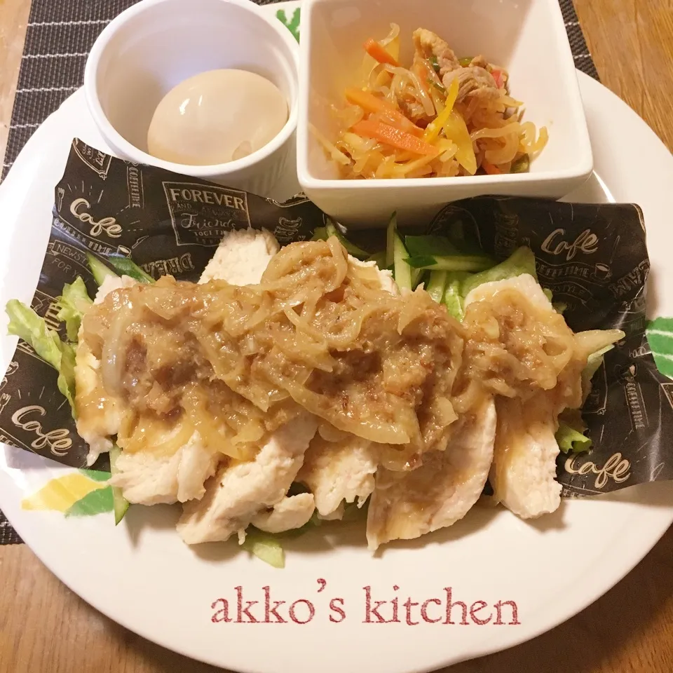 玉ねぎソースで自家製サラダチキン🥗|綾香さん