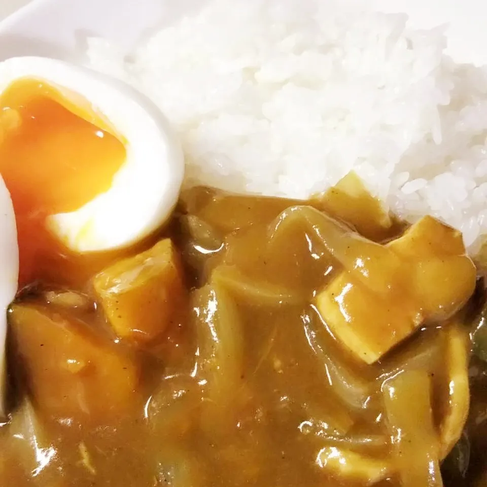 チキンカボチャカレー with 半熟卵|きょうさん