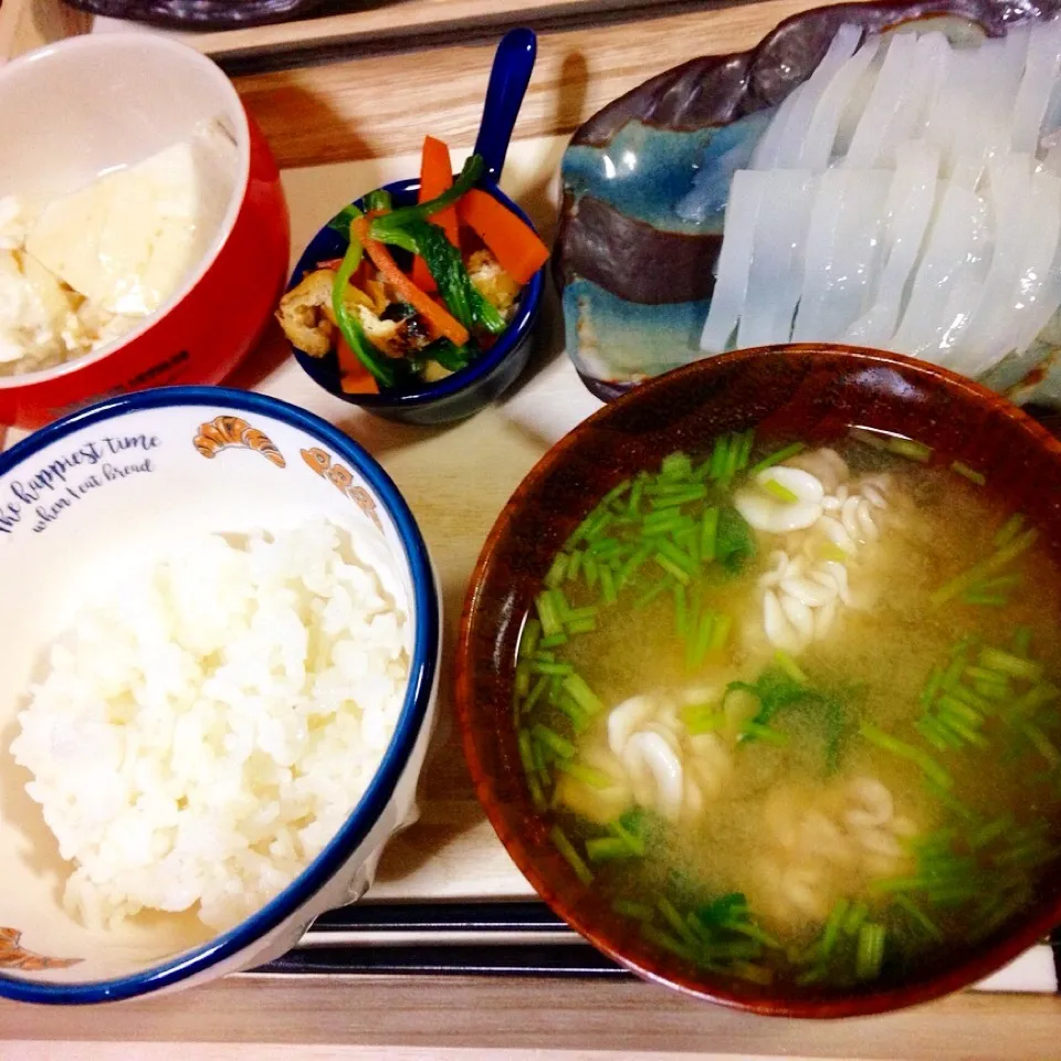 ヤリイカ刺身とたちと三つ葉の味噌汁の晩ごはん^_^|Sakiko Daichoさん