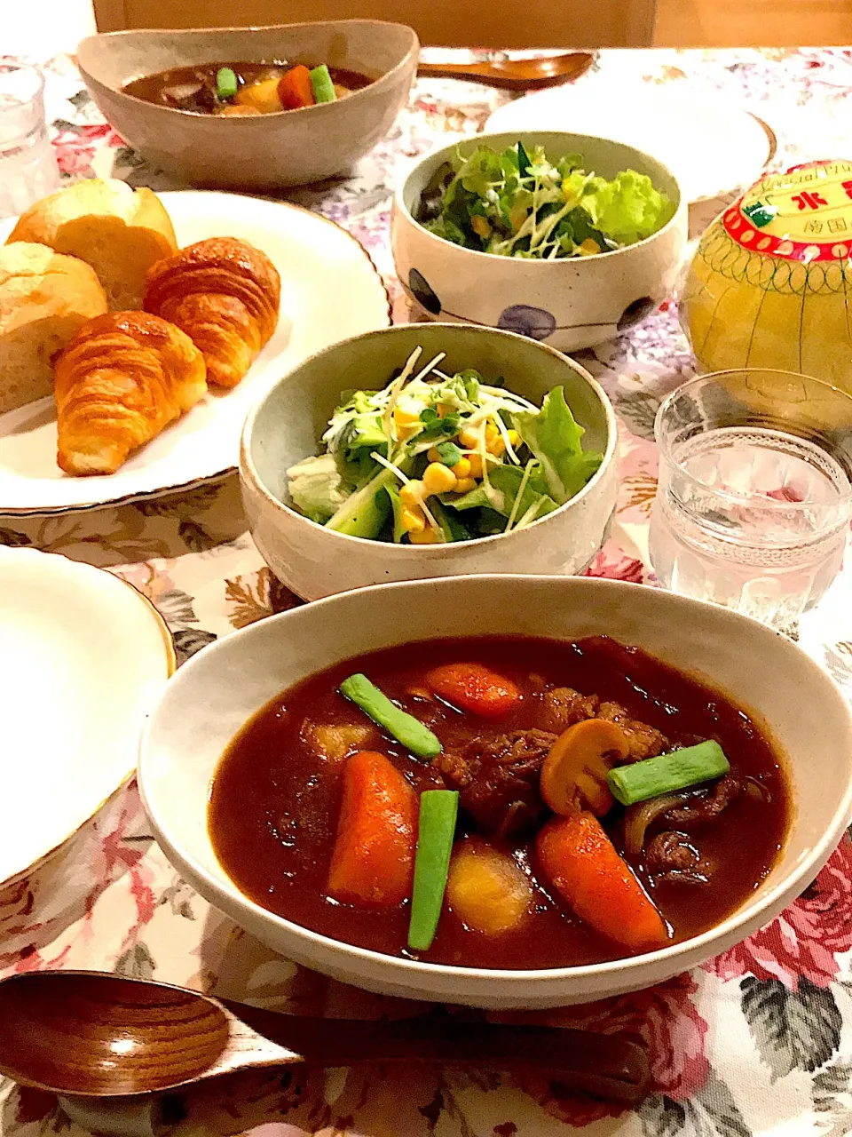 オリーブ牛すじ肉でビーフシチュー|サミカさん