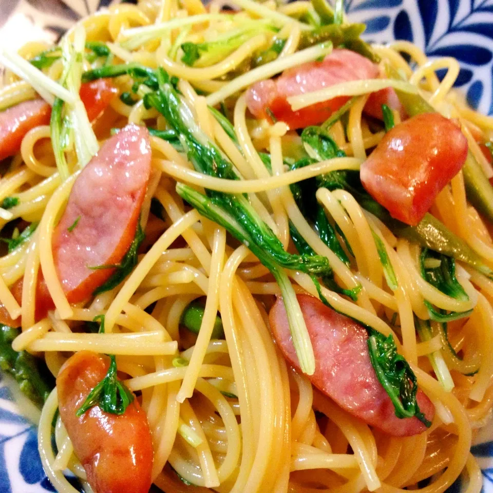 ワンパンパスタ水菜とウィンナーの麺つゆマヨパスタ🍝|Sakiko Daichoさん