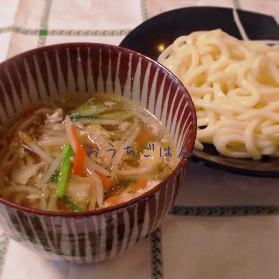 Snapdishの料理写真:鶏ちゃんこ味つけうどん|miffyさん