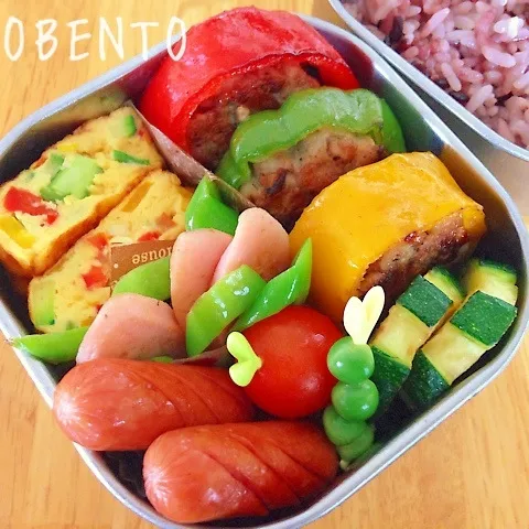 Snapdishの料理写真:肉詰めピーマンのお弁当♡|Sakiko Daichoさん