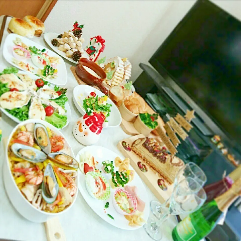 Snapdishの料理写真:クリスマスパーティメニュー(*´ヮ`*)|❥°₊↤ꤾᴞЕ↦₊°❥さん