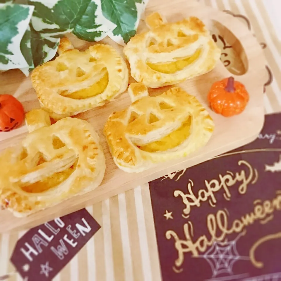 Snapdishの料理写真:ハロウィンスイートポテトパイ(*´ヮ`*)|❥°₊↤ꤾᴞЕ↦₊°❥さん