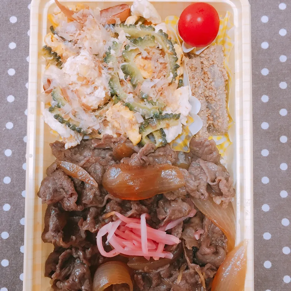 牛丼&ゴーヤチャンプル弁当♡|まーちゃんさん