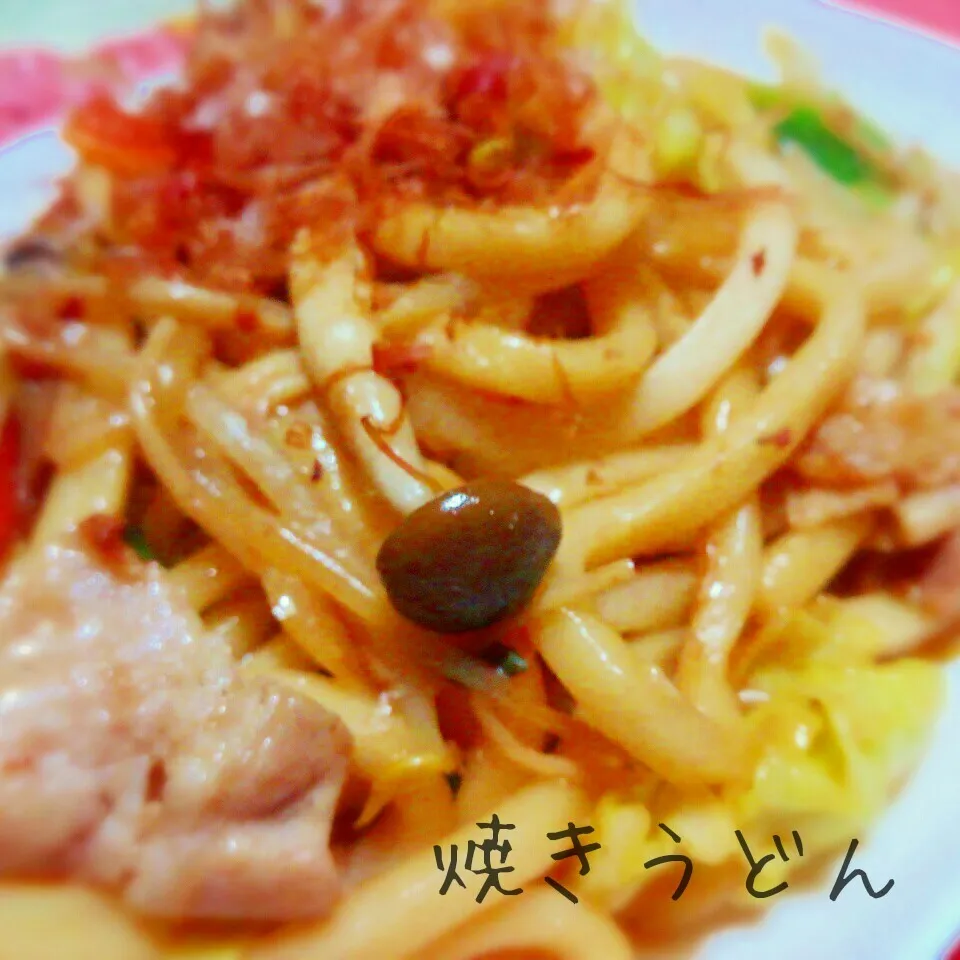 お野菜たっぷり♥アレでコク旨🎵焼きうどん|あんみっちゃんさん