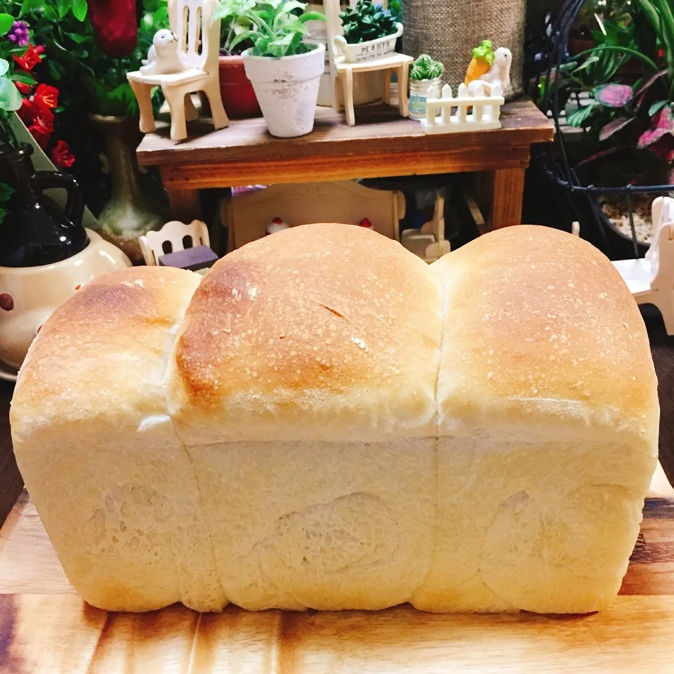 フランス食パン(いちご酵母)|❁︎na--na❁︎Nさん