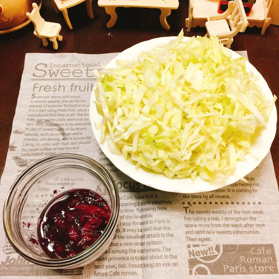 🐔iyo♡さんの梅ゆかりドレッシングでキャベツサラダ🥗|❁︎na--na❁︎Nさん