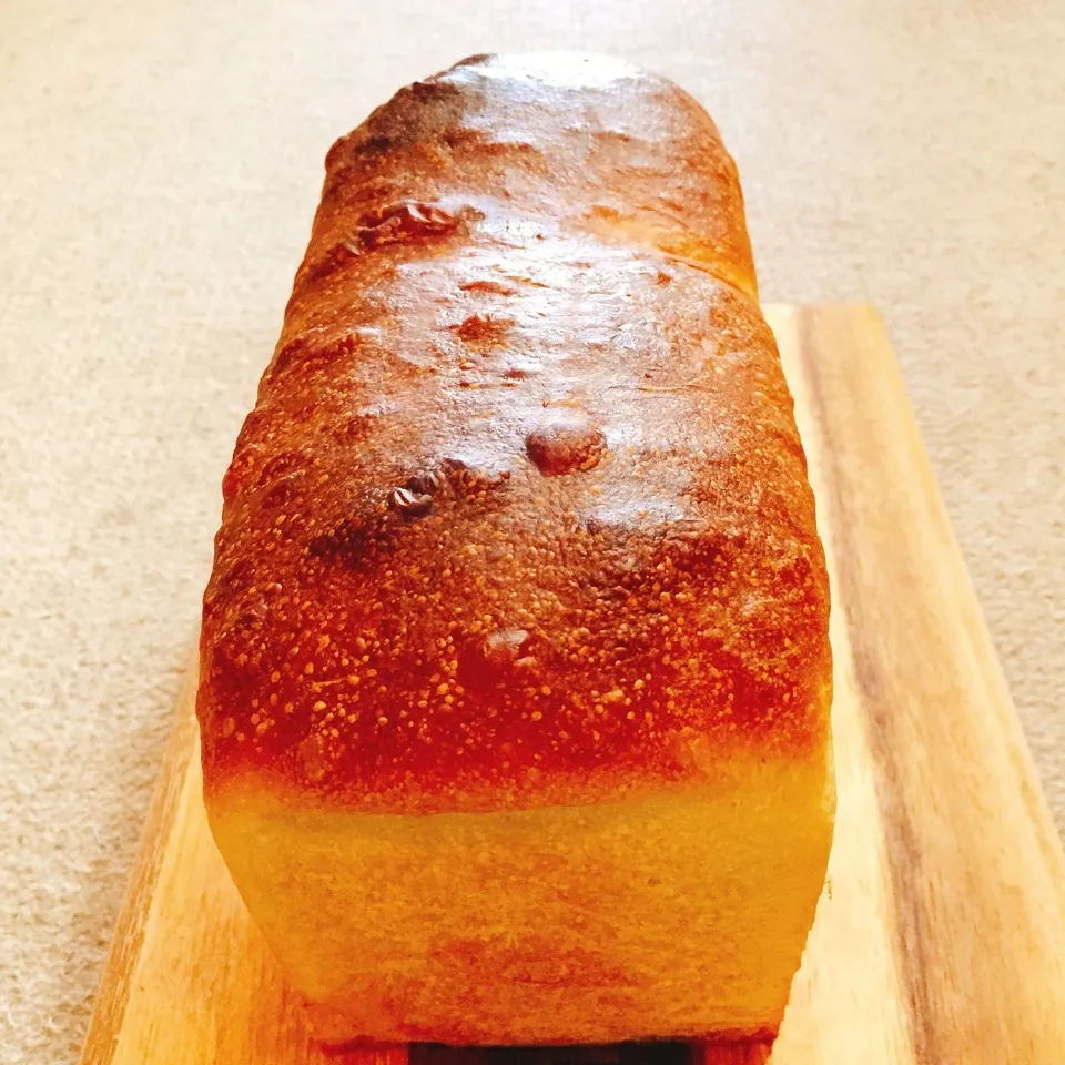 Snapdishの料理写真:ワンローフ食パン🍞ルヴァン種|❁︎na--na❁︎Nさん