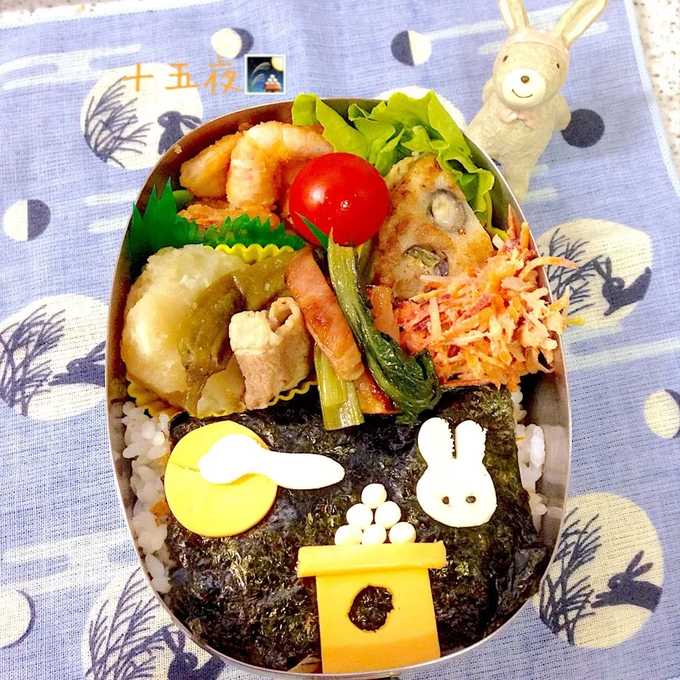 Snapdishの料理写真:お月見弁当🎑🐰|naonaomimichanさん