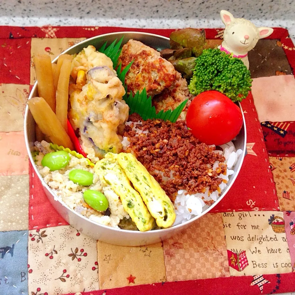 Snapdishの料理写真:昨日のお弁当🍀|naonaomimichanさん