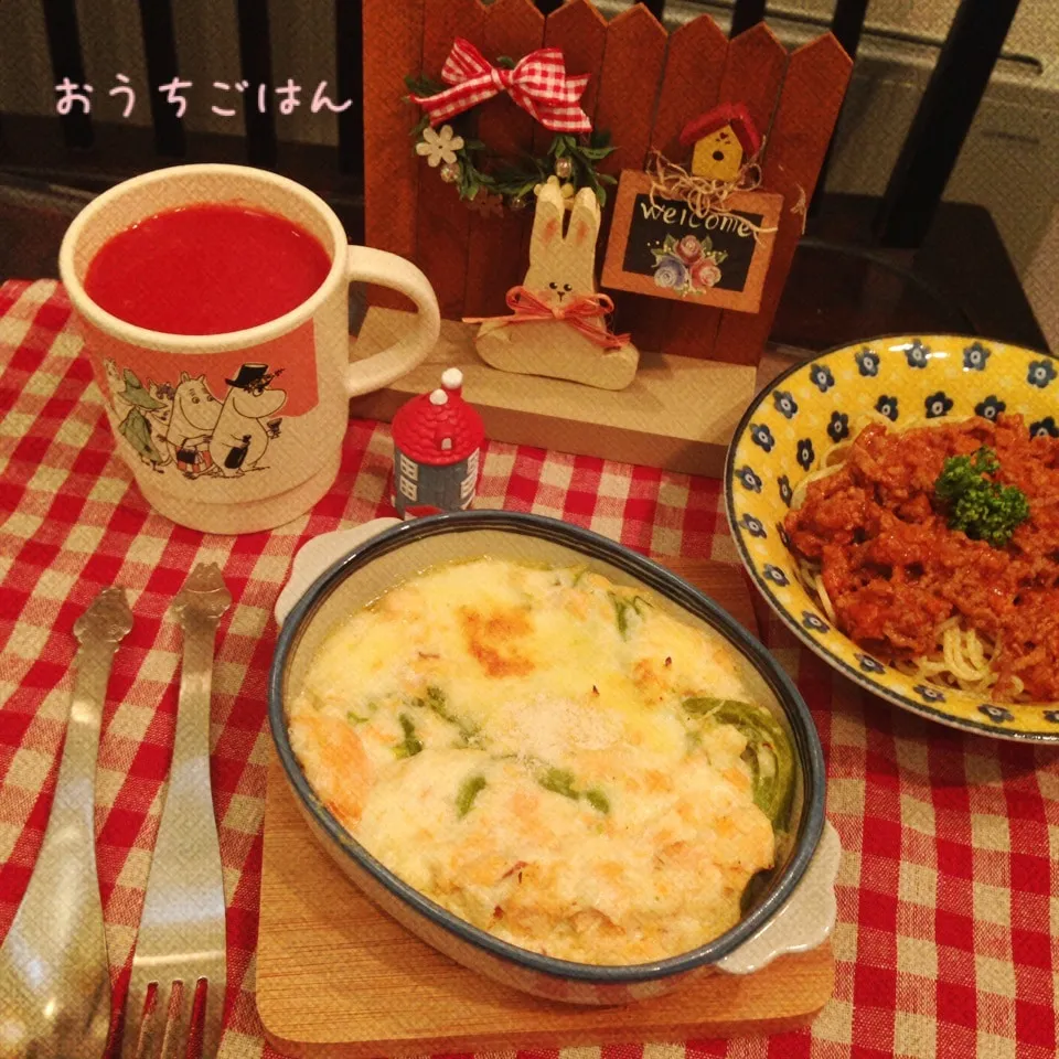 Snapdishの料理写真:りんりんちゃん💕のサーモンとアスパラのグラタン😊|naonaomimichanさん