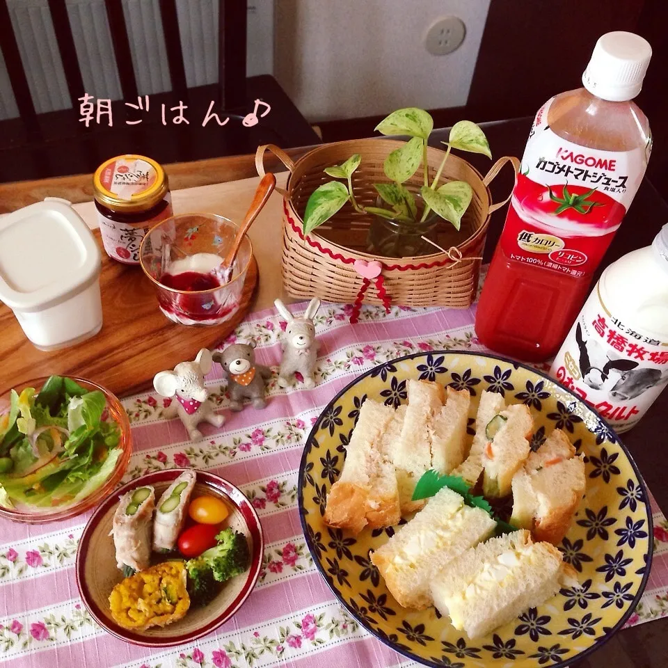 Snapdishの料理写真:サンドイッチで朝ごはん♪|naonaomimichanさん