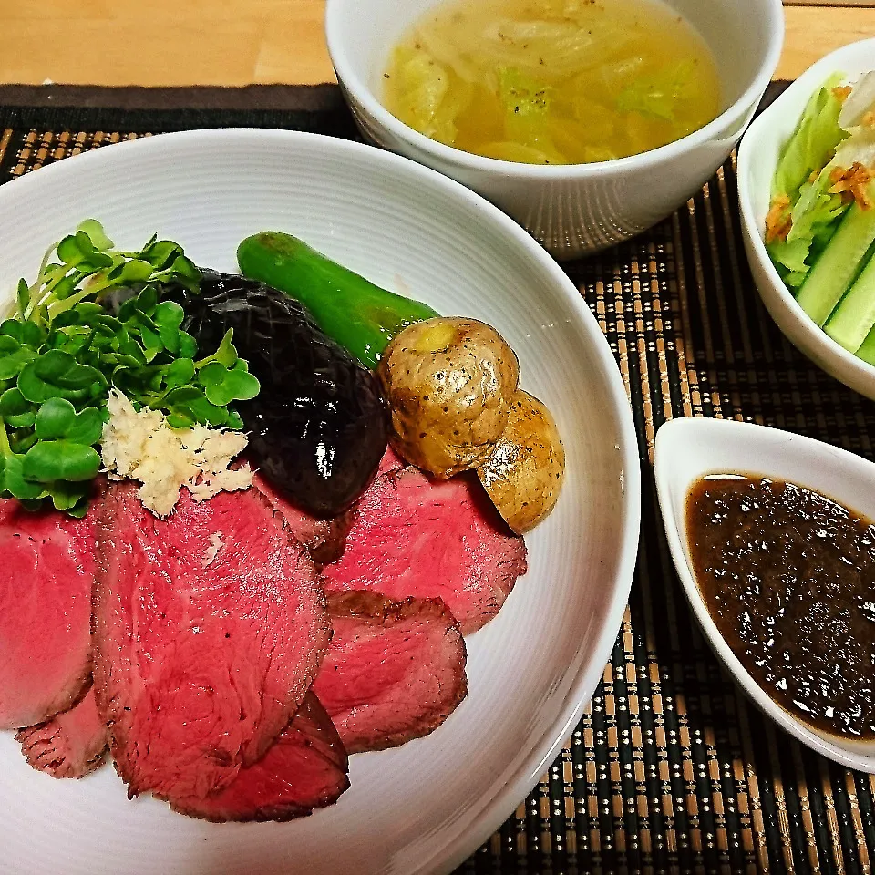 簡単で美味しいローストビーフ丼|梟姉さんさん