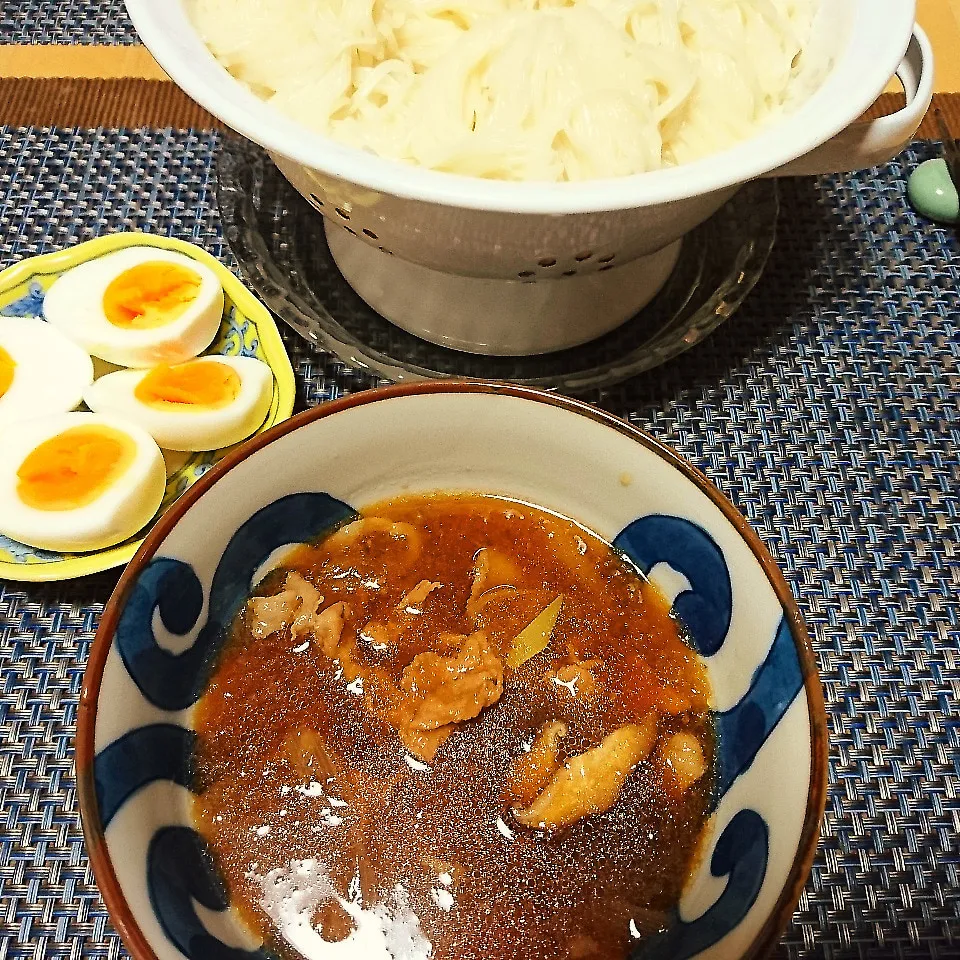 昨日の黒酢煮あまり汁で温かそうめん|梟姉さんさん