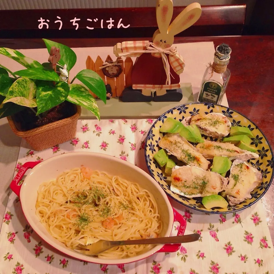 Snapdishの料理写真:海老とあさりのパスタと牡蠣グラタン♪|naonaomimichanさん