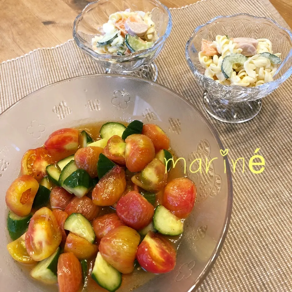 Snapdishの料理写真:トマトときゅうりのマリネ🌿まねっこ|あとさん