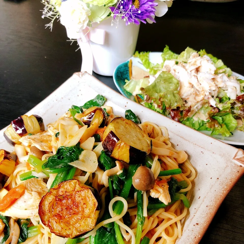 お昼ごはん(鶏と野菜たっぷりの和風パスタ)|さーたんさん