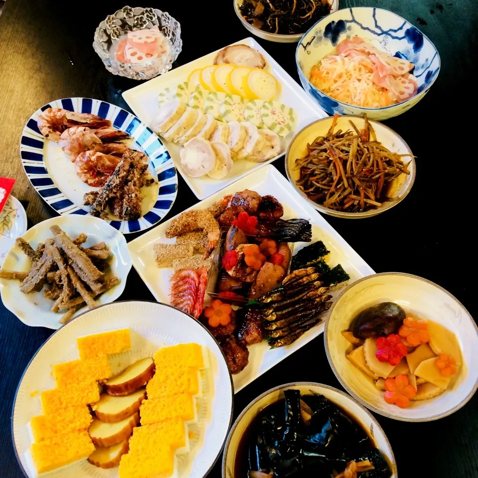 Snapdishの料理写真:今年のおせち|さーたんさん