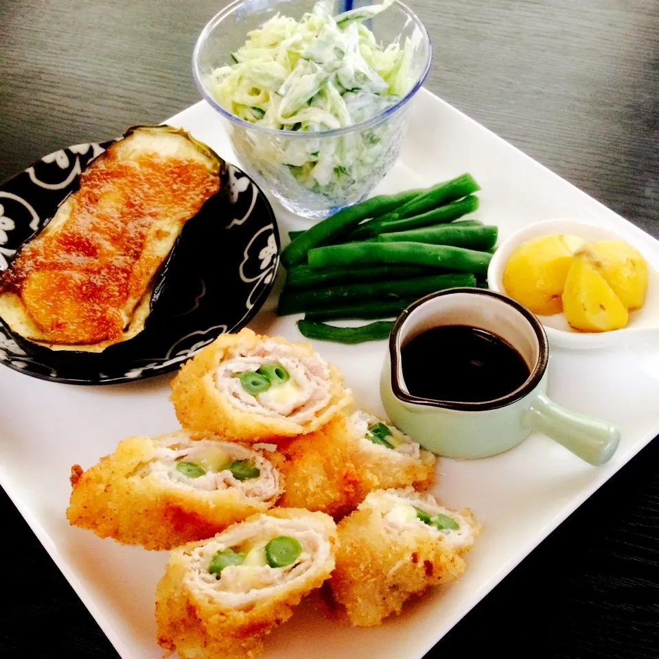 今日のお昼ごはん(インゲンの肉巻きフライ)|さーたんさん