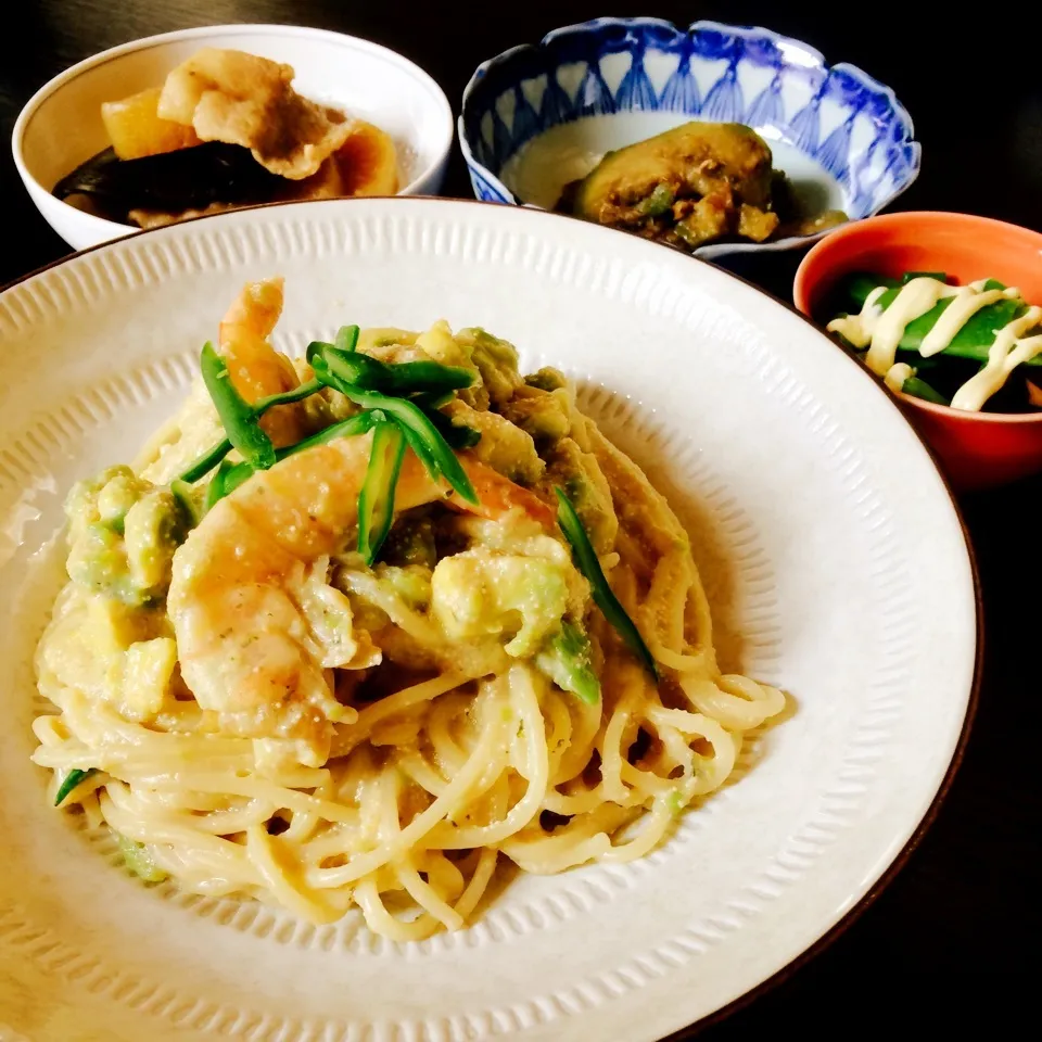 今日のお昼ごはん(たらこアボカド豆乳スパゲッティ)|さーたんさん