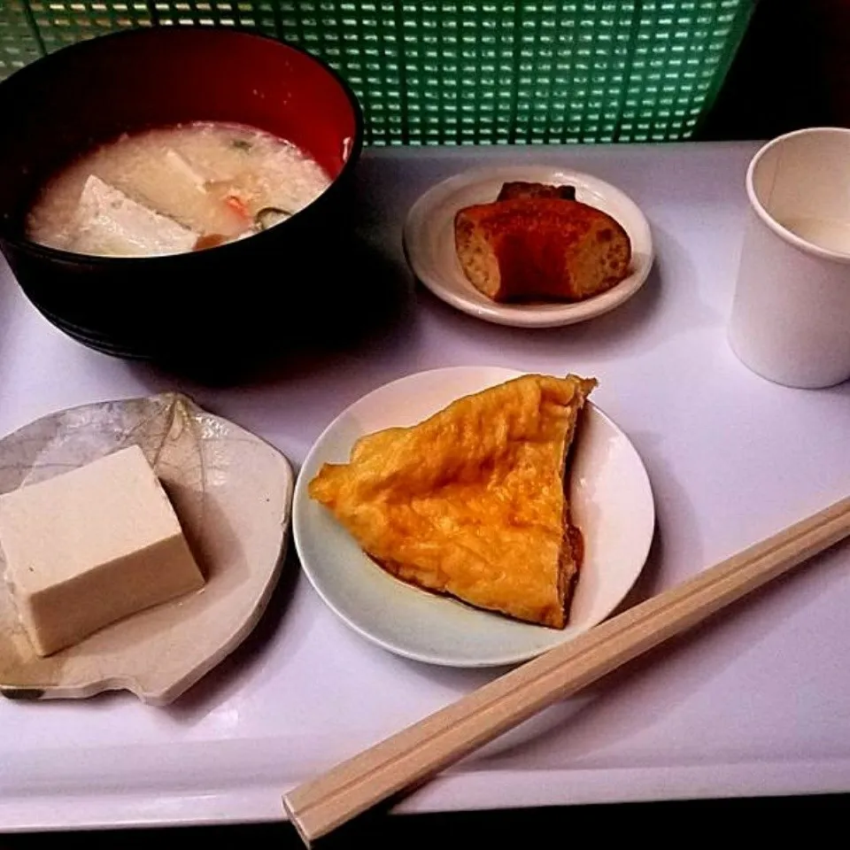 地元の豆腐の試食が定食の件。。。|masaki .fさん