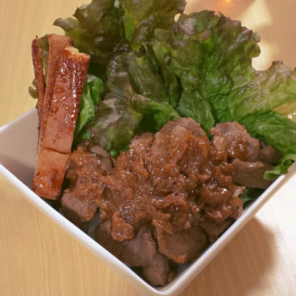 豚フィレの玉ねぎソース丼のラスク添え。。。|masaki .fさん